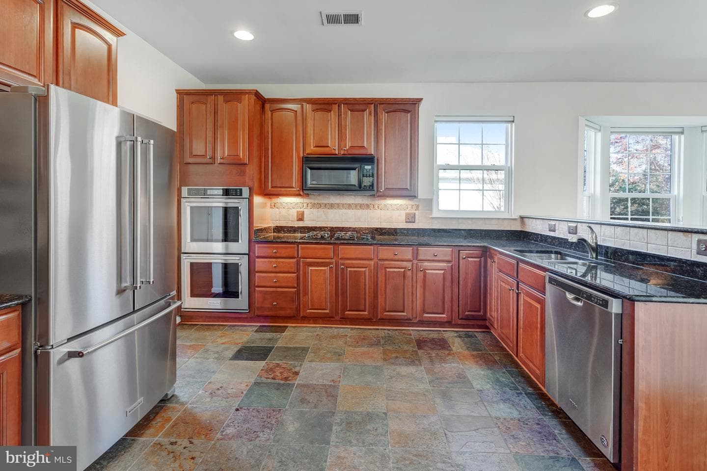 17401 Four Seasons Drive photo 16