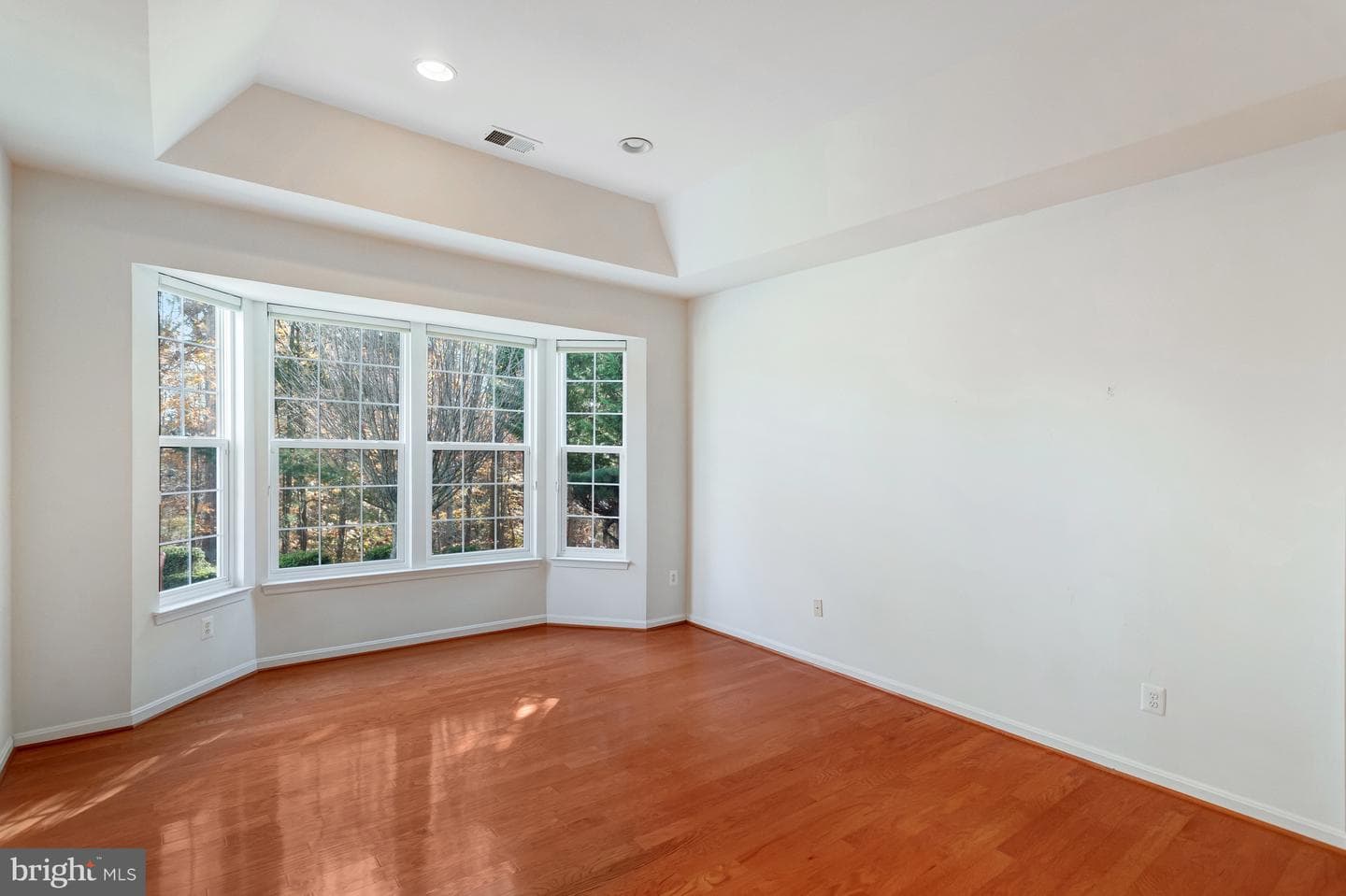 17401 Four Seasons Drive photo 23
