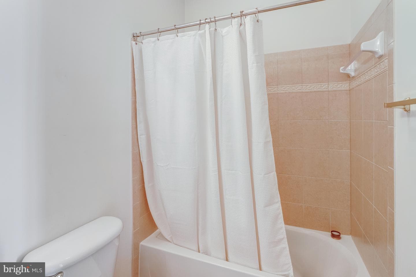 17401 Four Seasons Drive photo 30