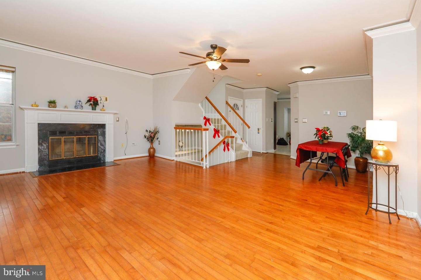 15661 Montview Drive photo 4