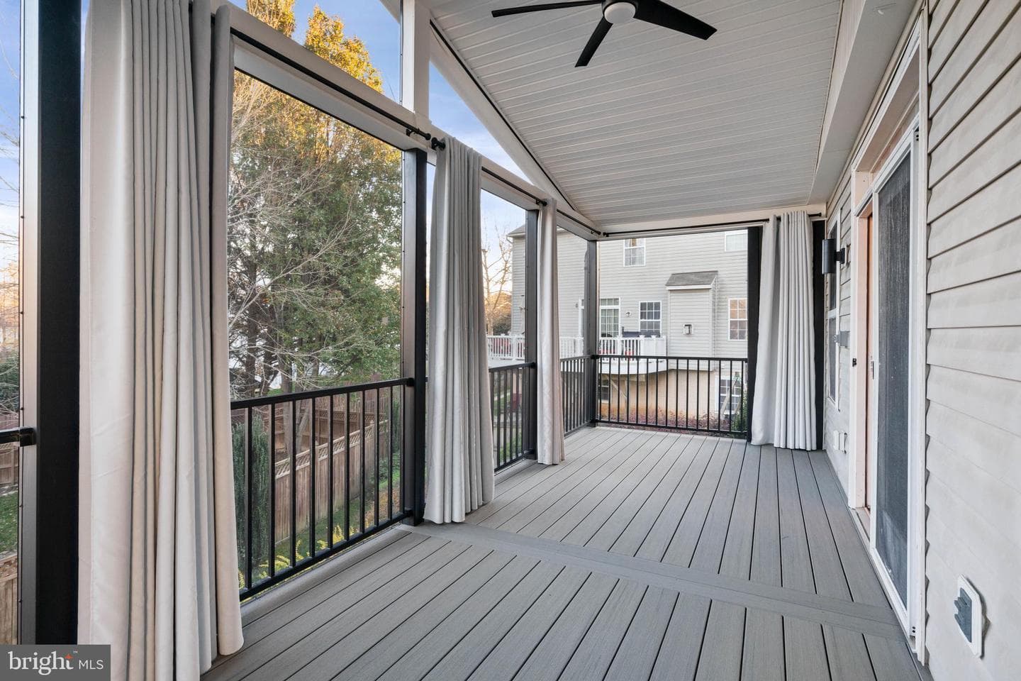 4977 Breeze Way photo 22