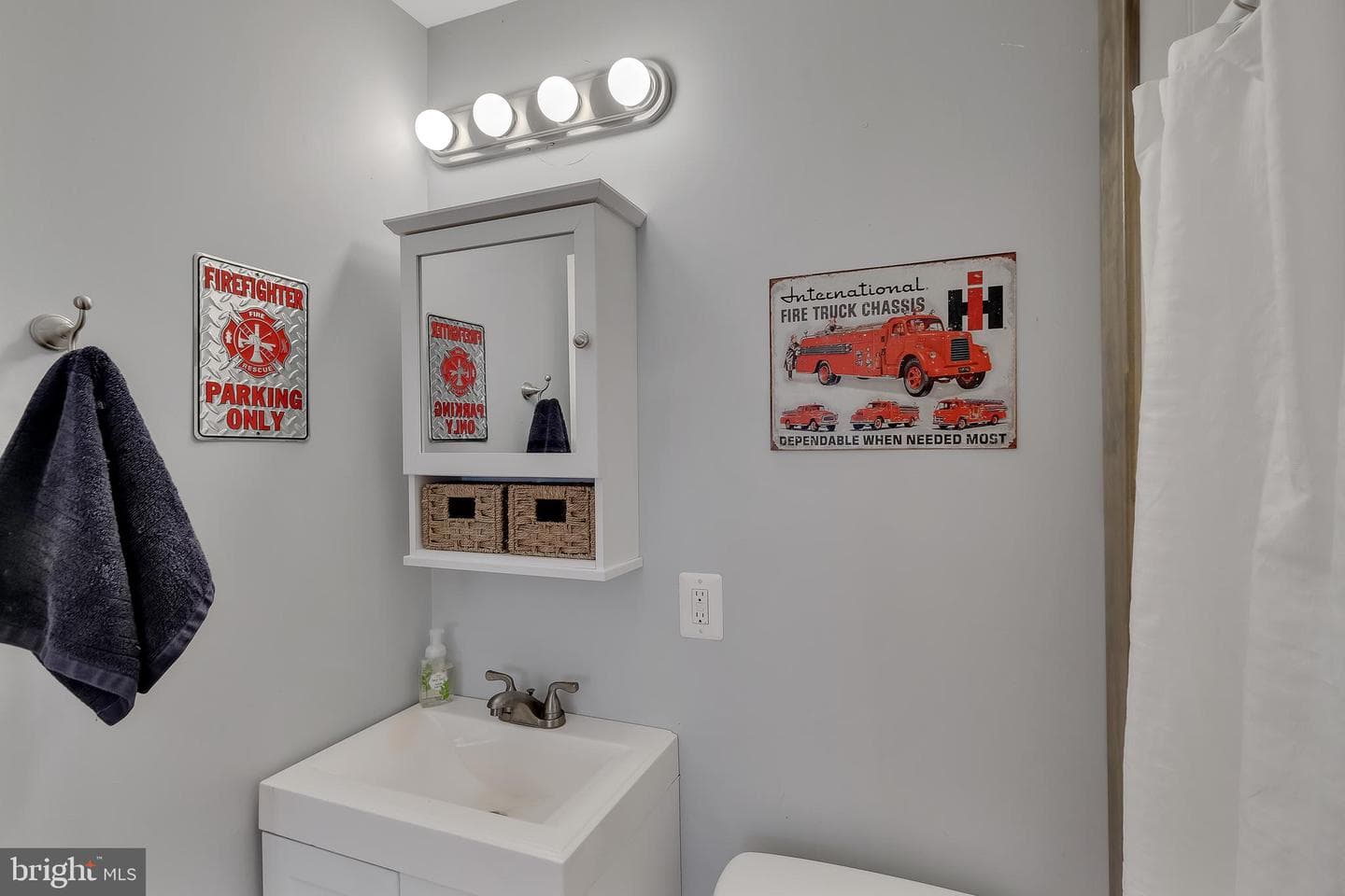 7414 Silent Willow Court photo 72