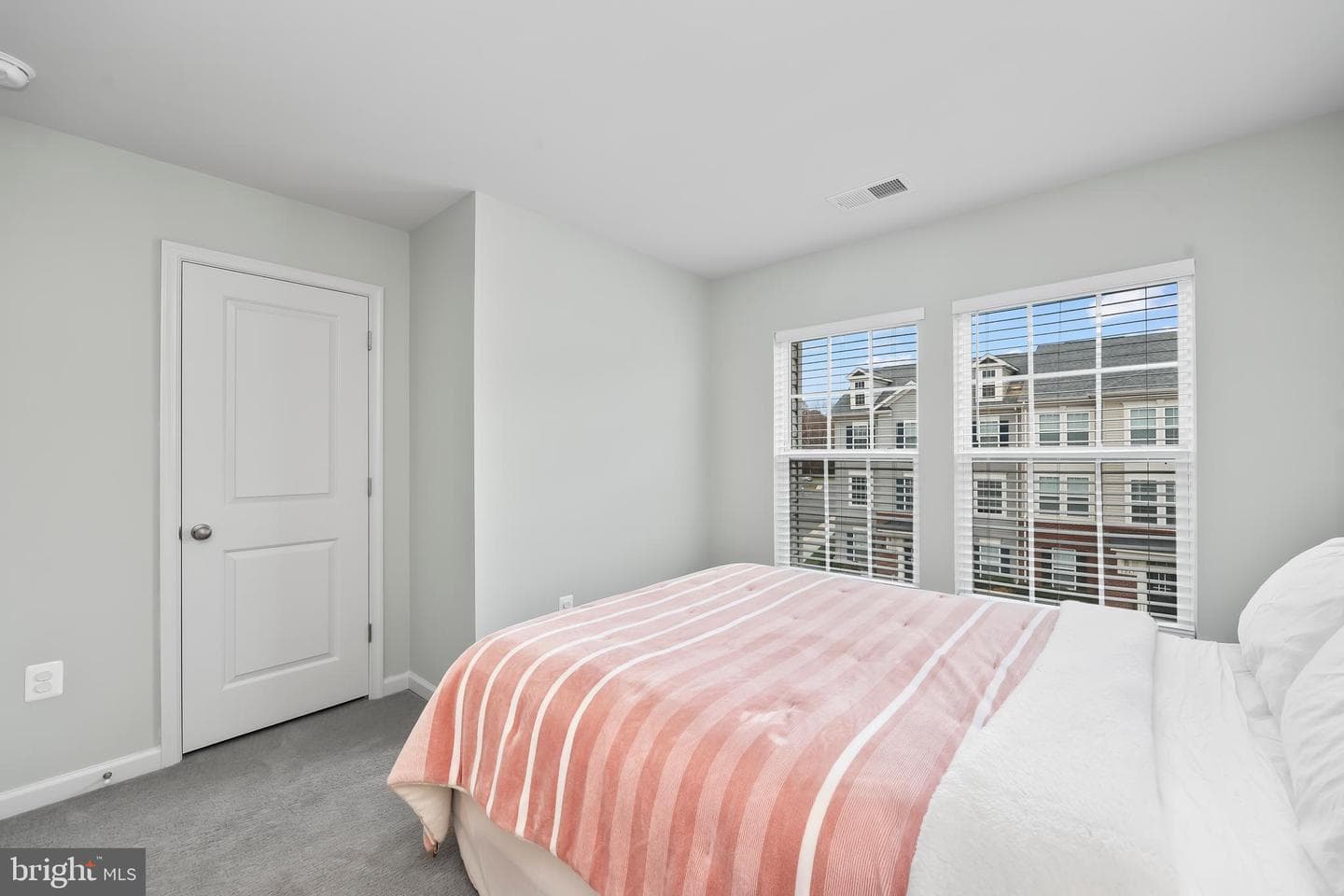 8246 Knight Station Way photo 27