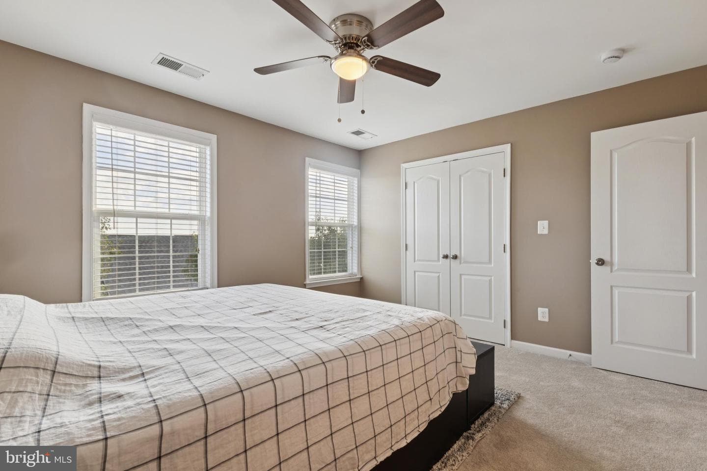 2922 Truffle Oak Place photo 15