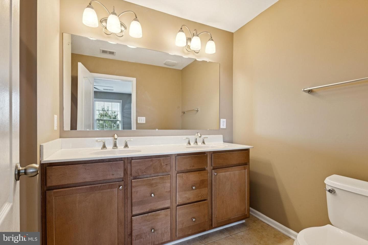 2922 Truffle Oak Place photo 16