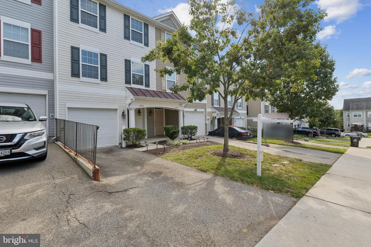 2922 Truffle Oak Place photo 2