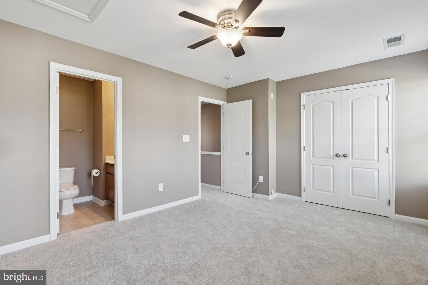 2922 Truffle Oak Place photo 23