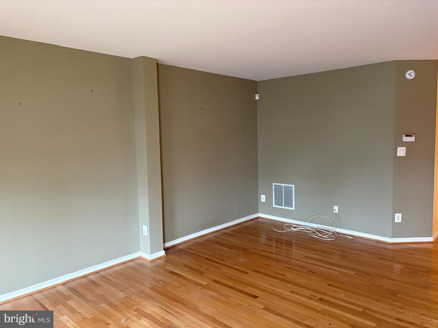 8831 Howland Place photo 5