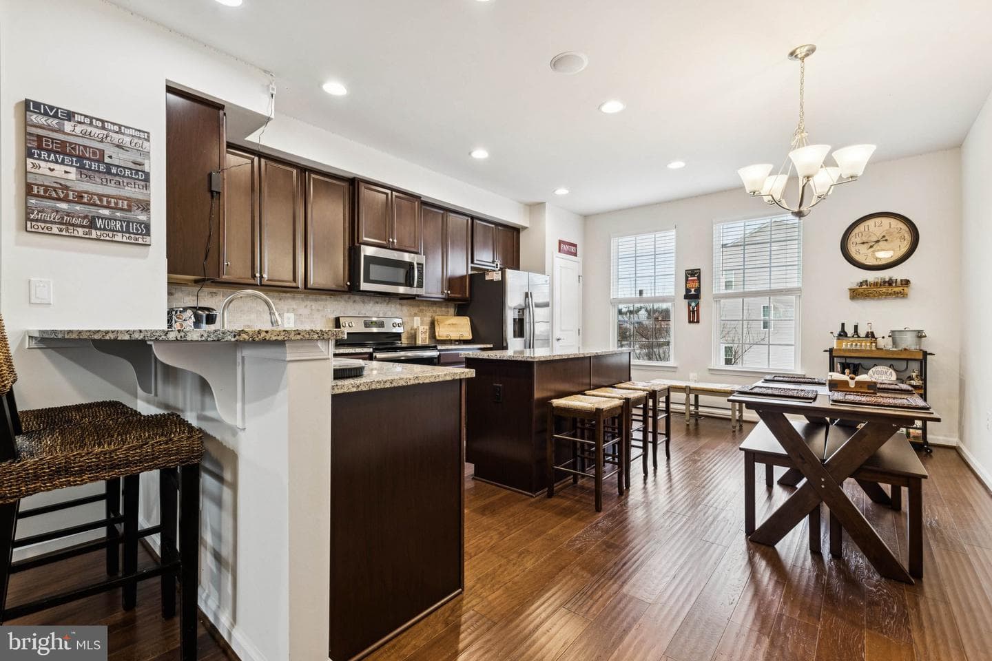 14695 May Oaks Court photo 6