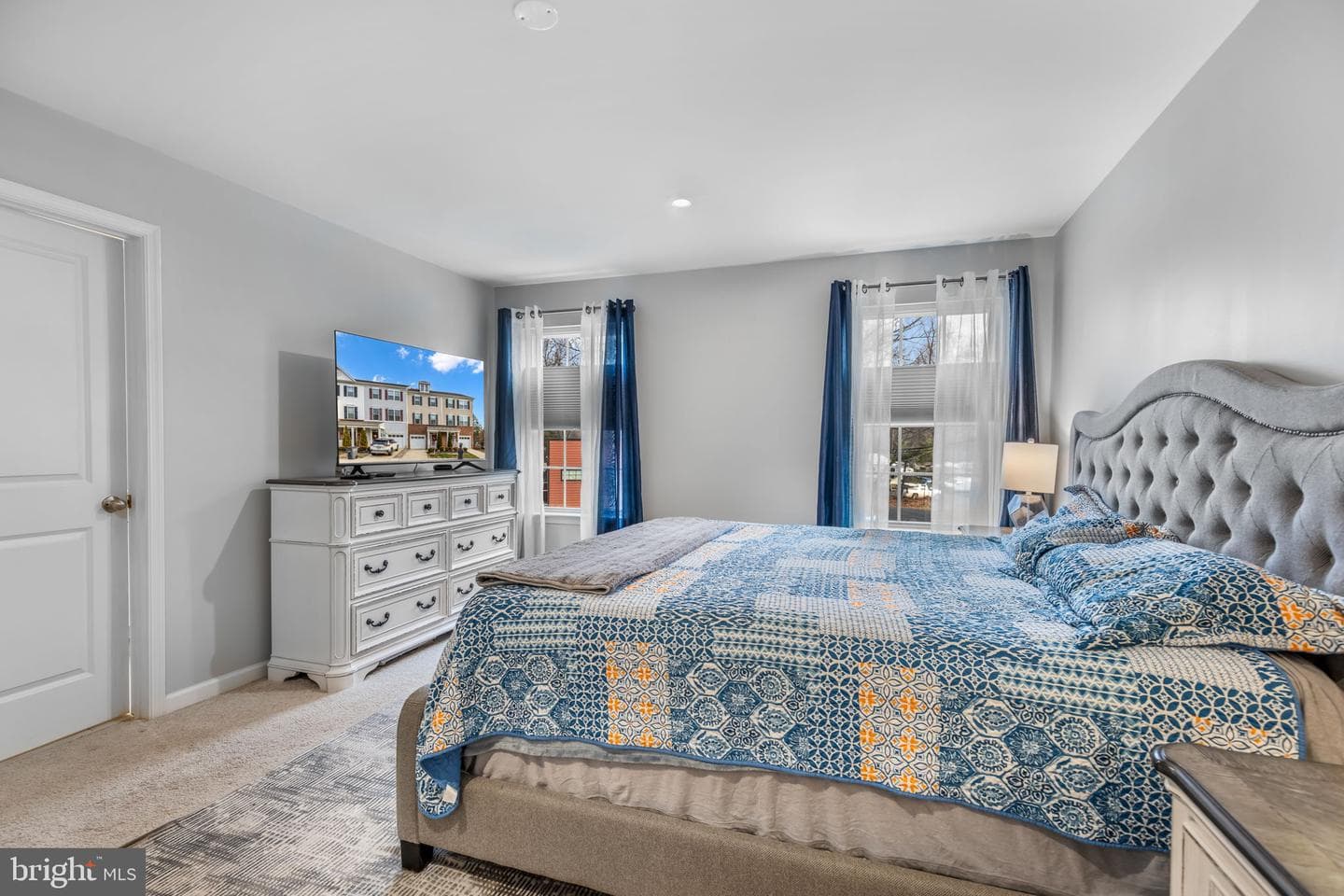 1592 Dorothy Lane photo 11