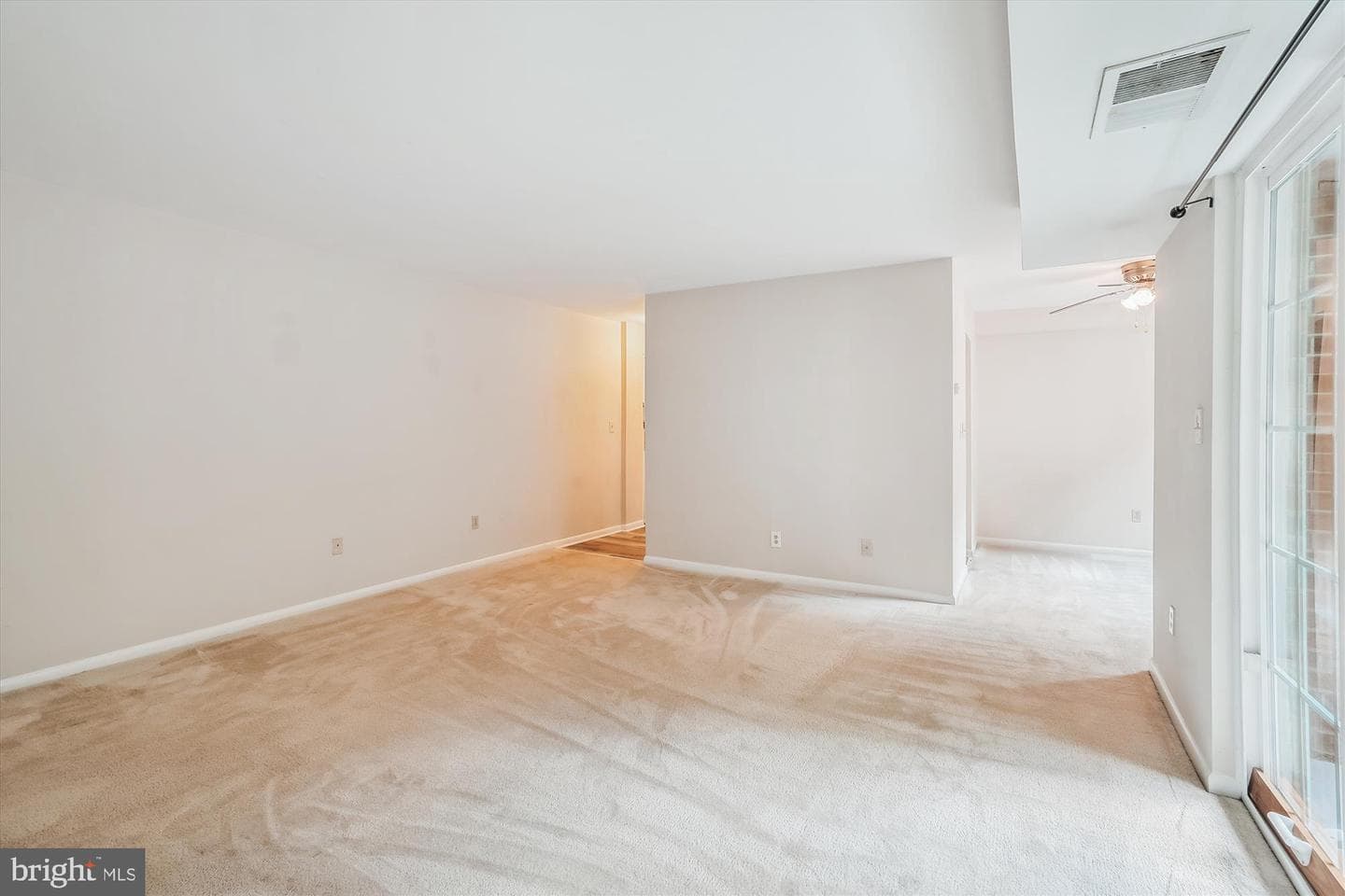 1541 Colonial Drive #203 photo 11