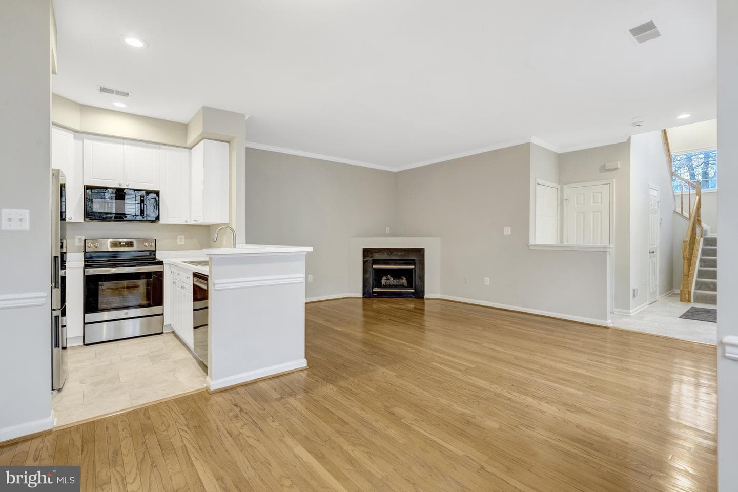 4030 Cressida Place photo 10