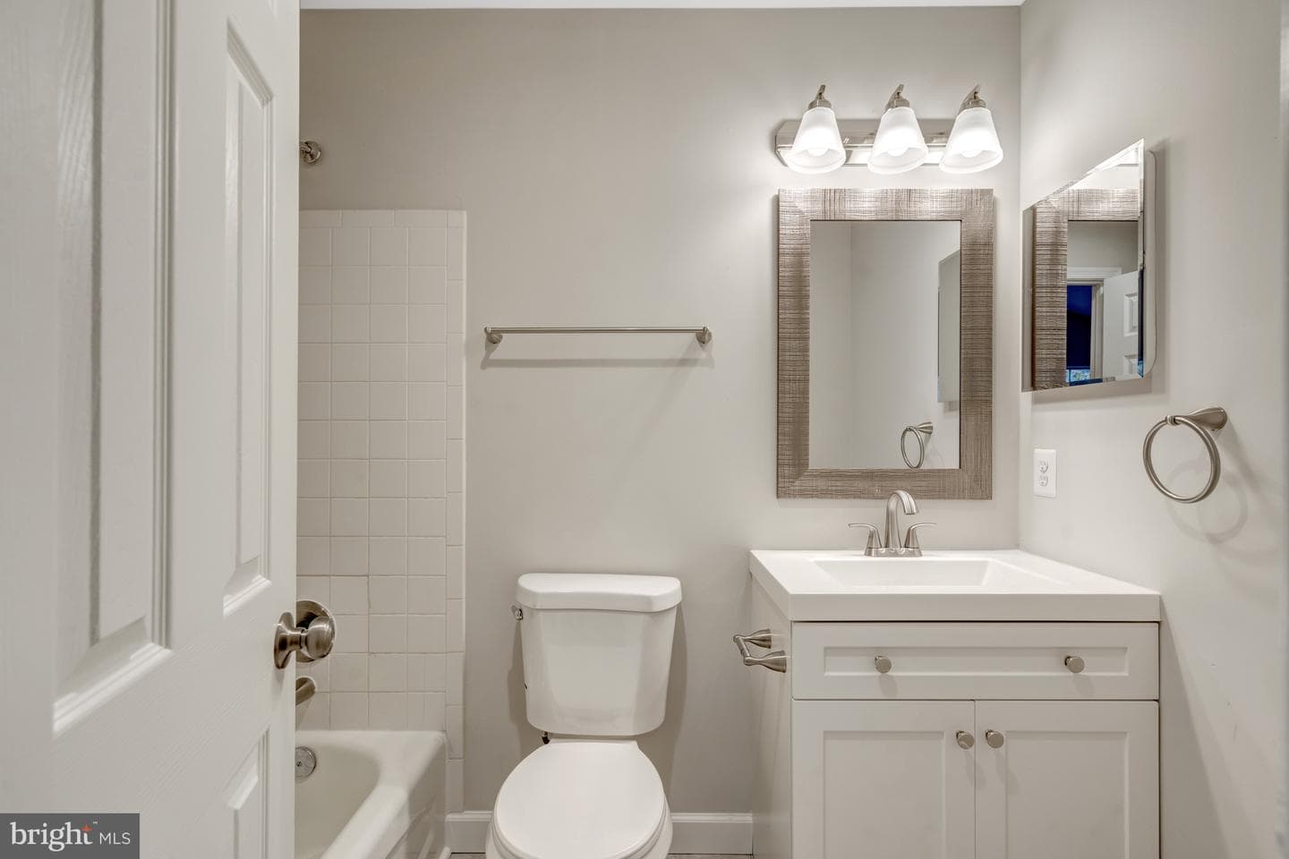 4030 Cressida Place photo 27