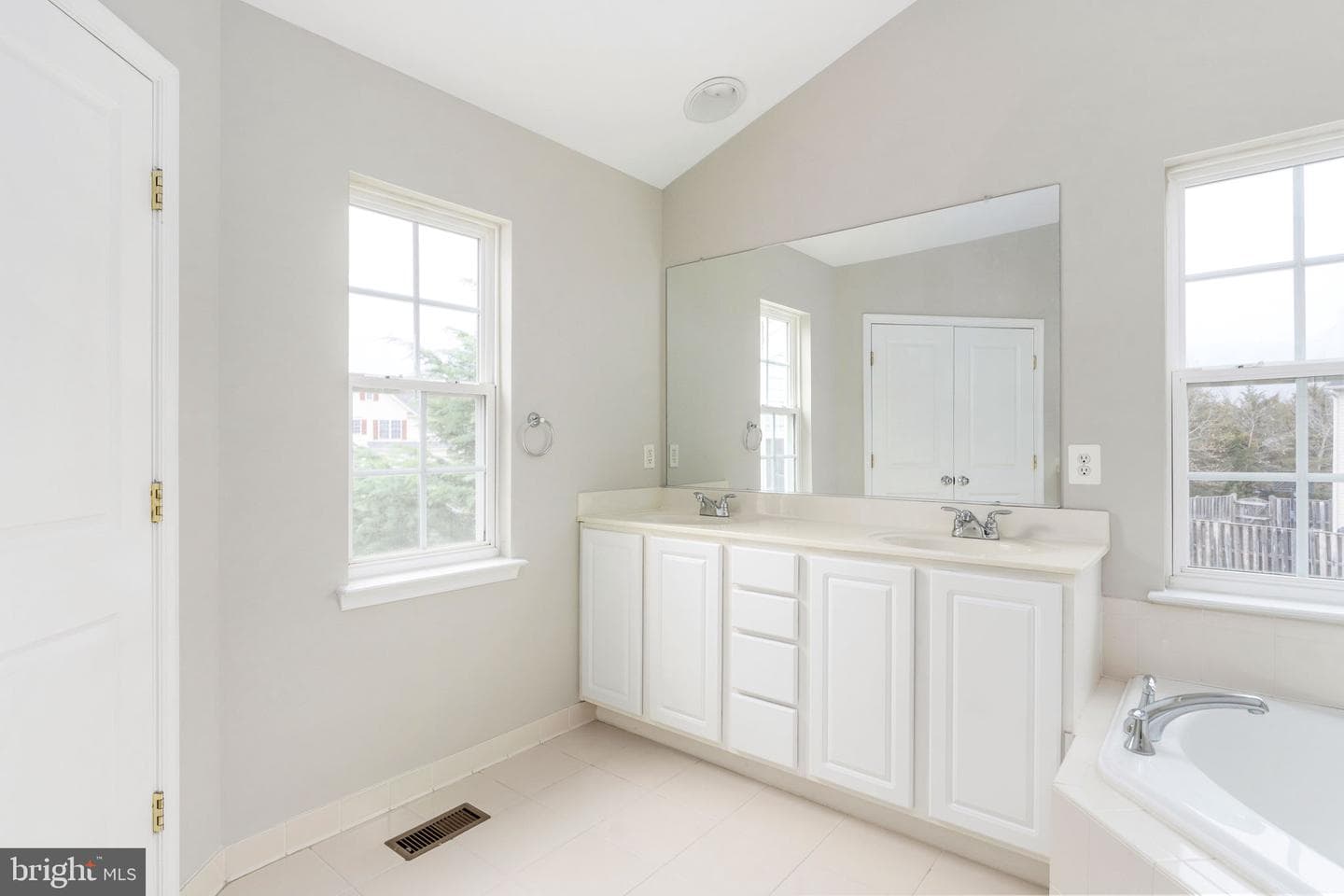 12314 Tanalian Falls Lane photo 32