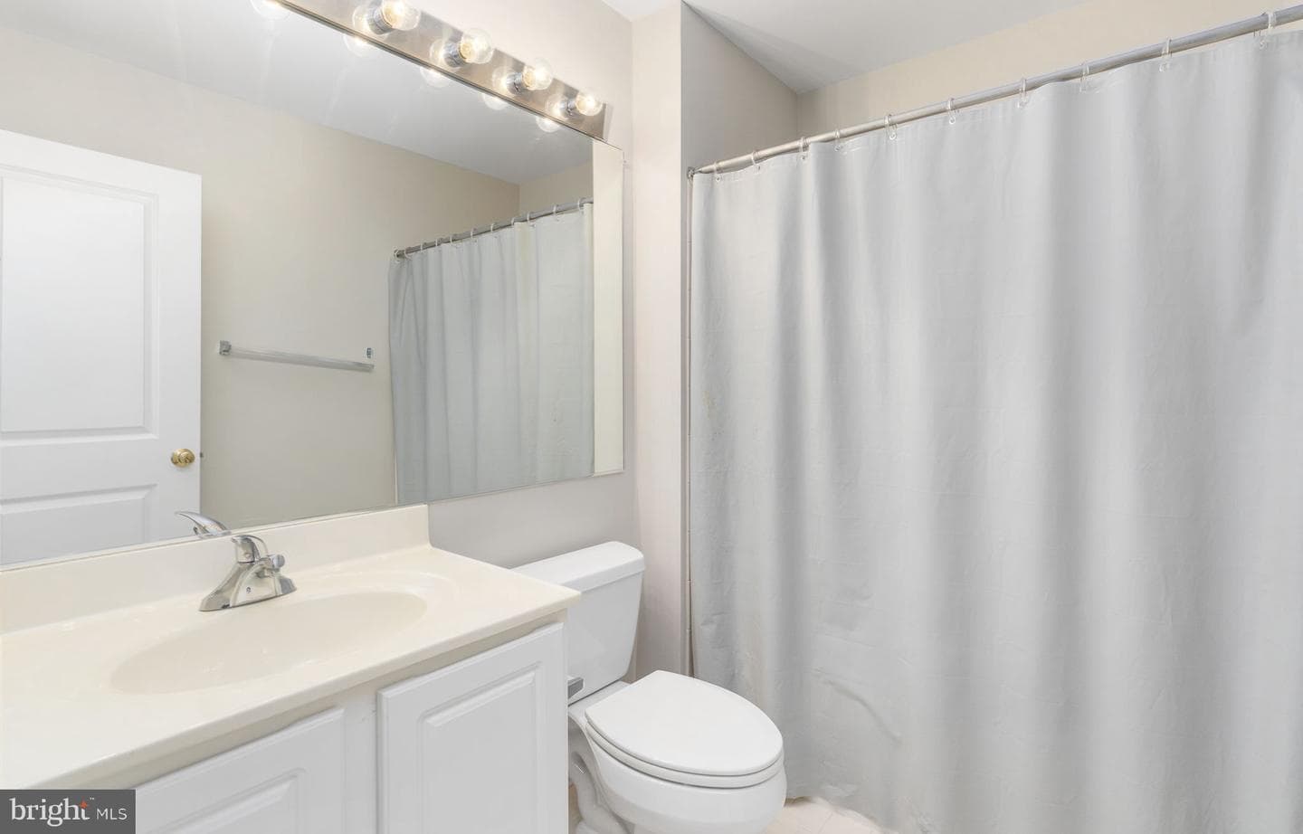 12314 Tanalian Falls Lane photo 40
