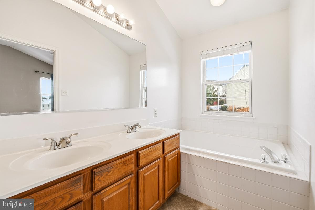12827 Hunterbrook Drive photo 26