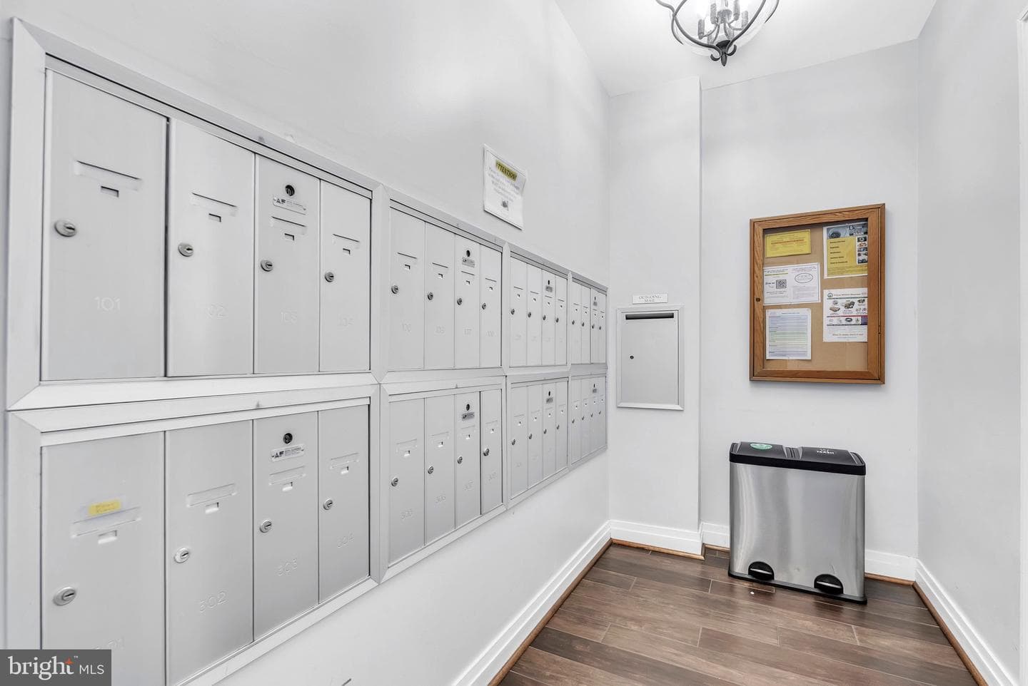 1641 Ladue Court #402 photo 36