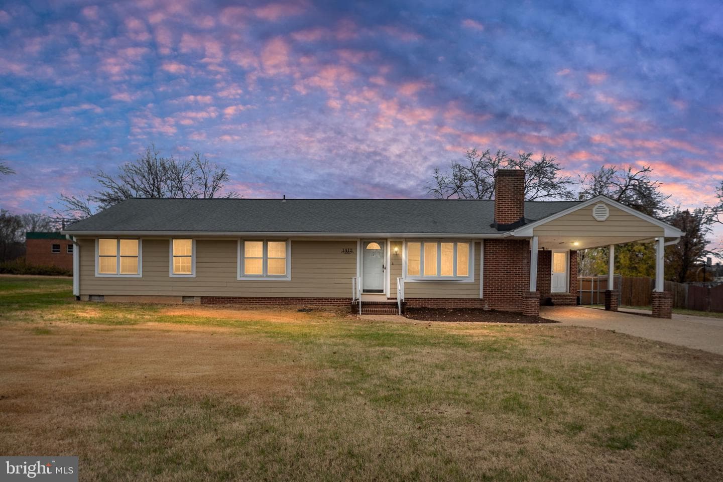 1412 Devils Reach Road photo 1
