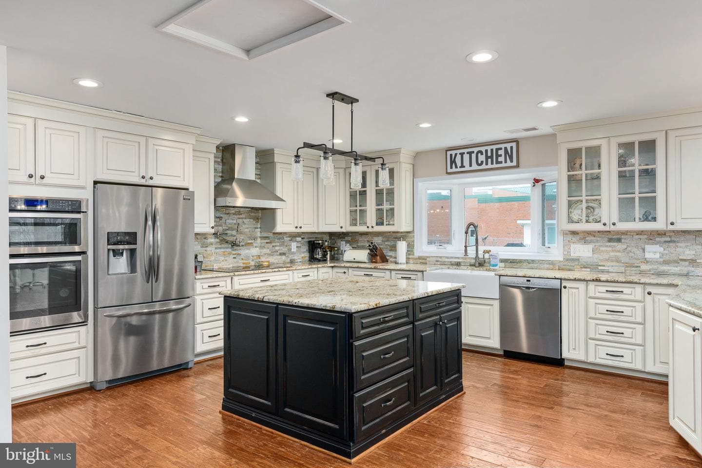 1412 Devils Reach Road photo 13