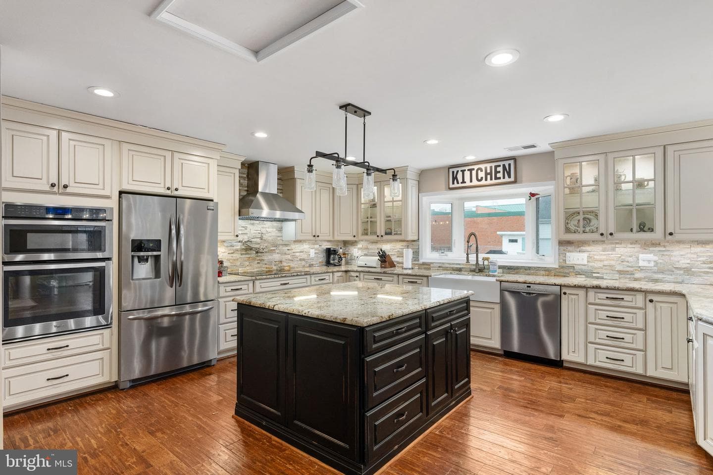 1412 Devils Reach Road photo 15