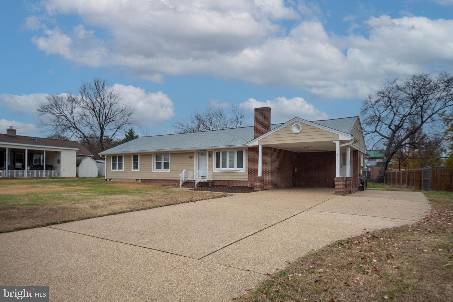 1412 Devils Reach Road photo 4
