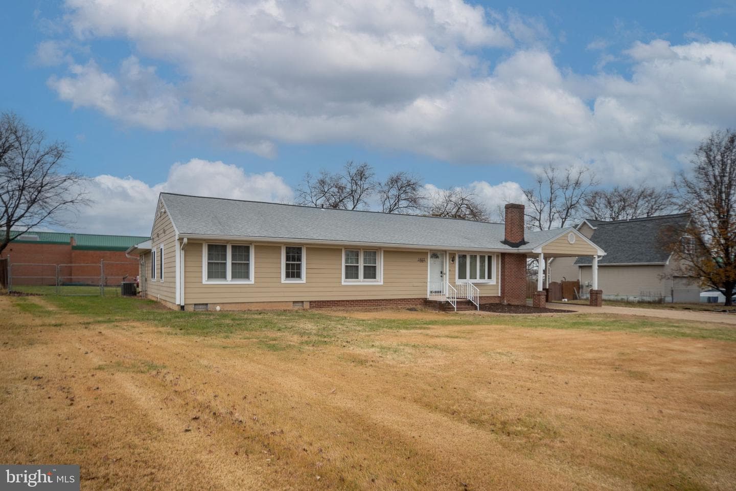 1412 Devils Reach Road photo 6