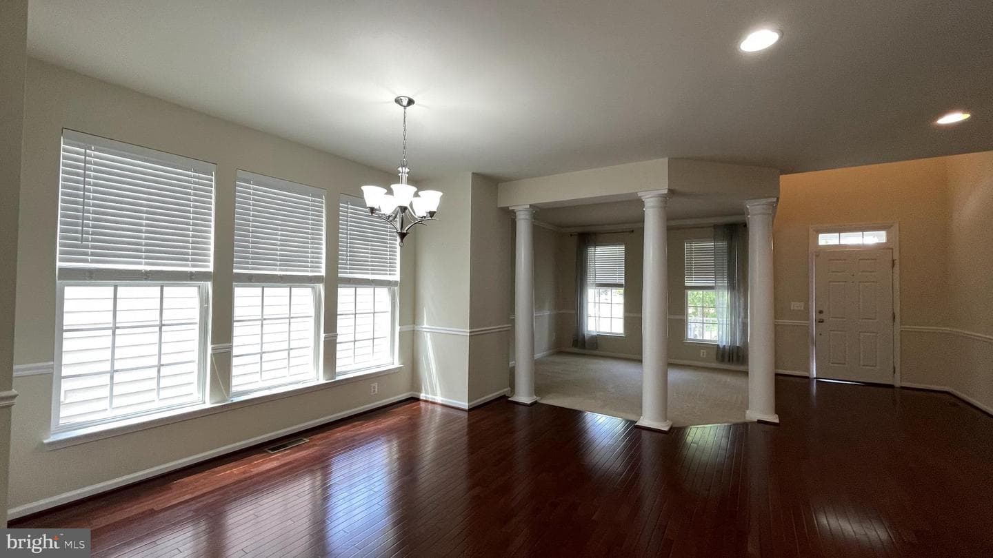 12437 Pfitzner Court photo 4