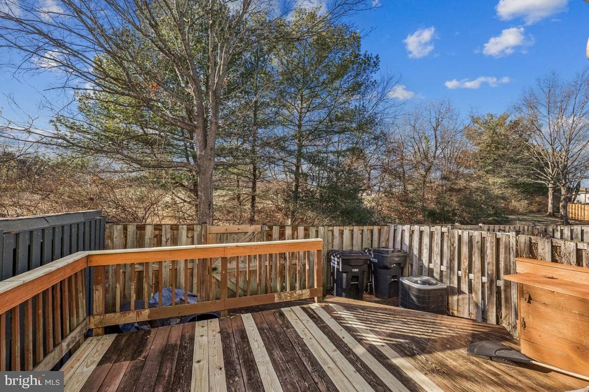 7832 Brookview Court photo 22