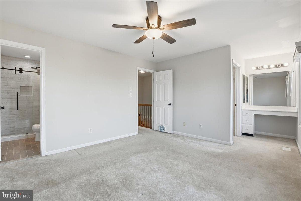 10700 Winfield Loop photo 17