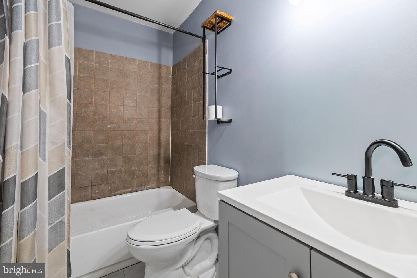 7699 Callan Drive photo 8