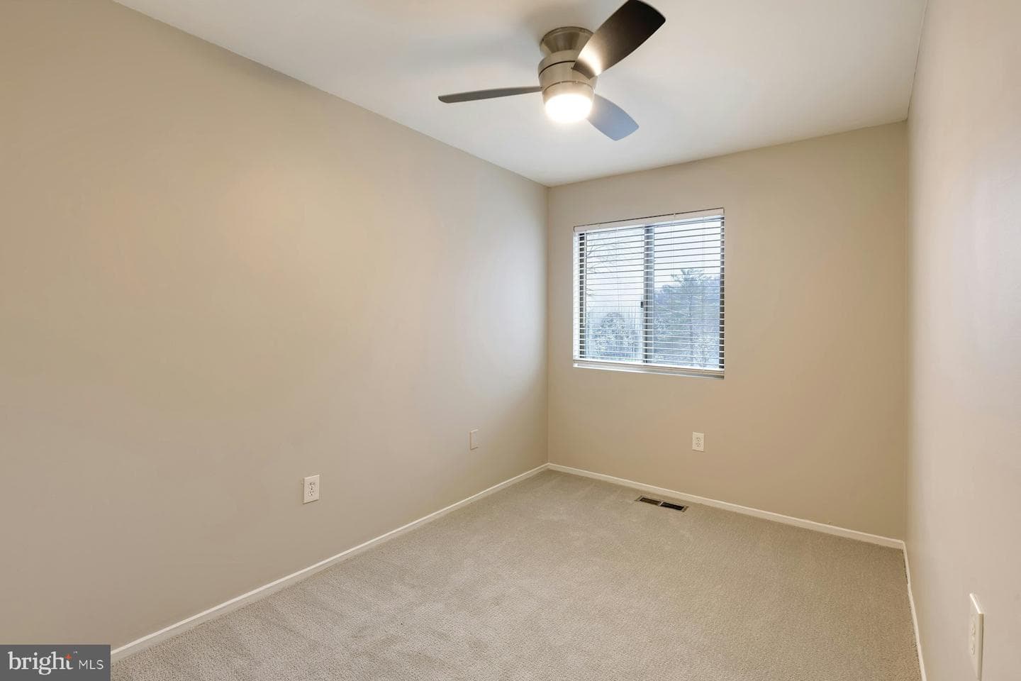 2105 Old Landing Way photo 22