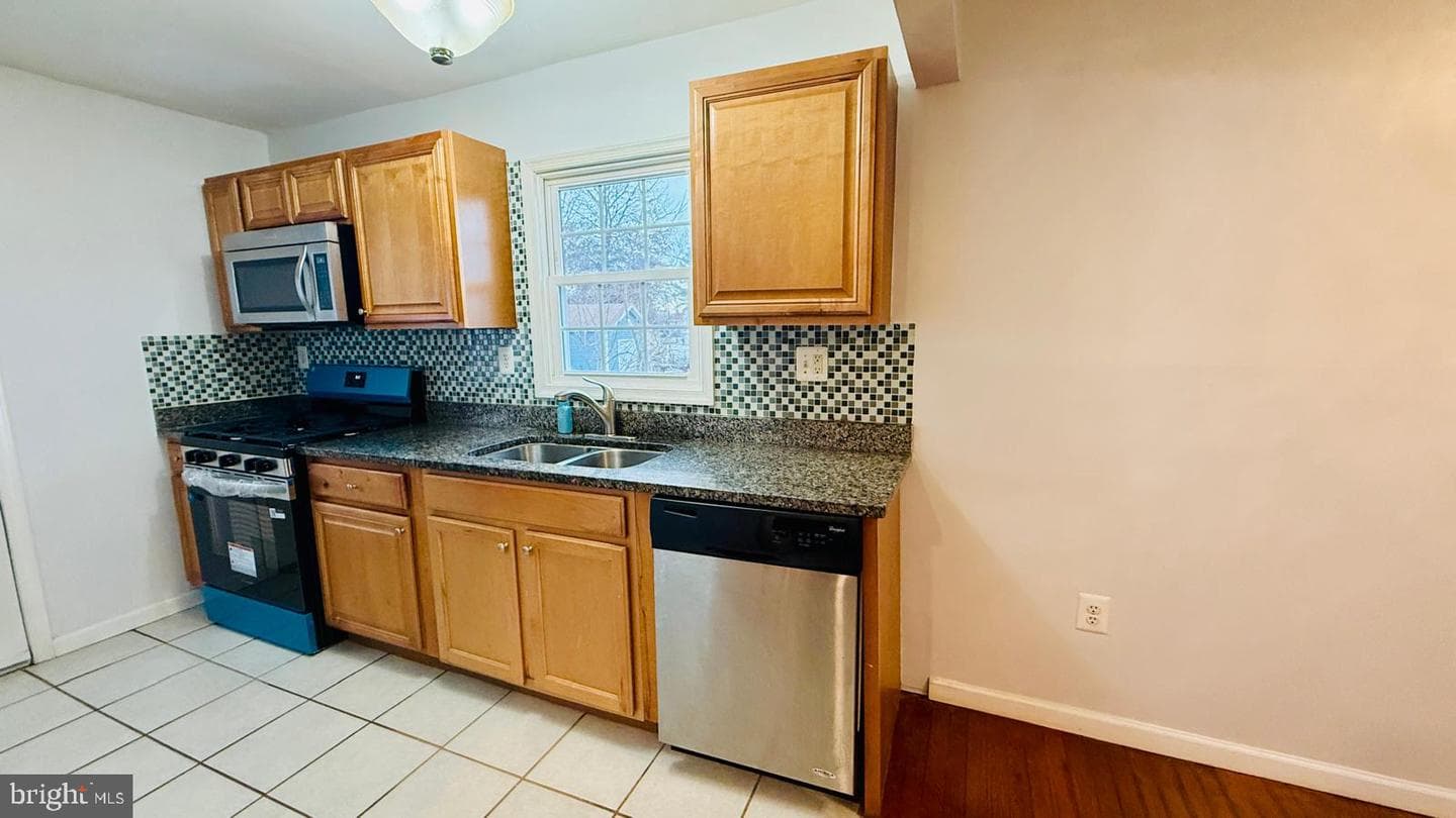15043 Alabama Avenue photo 5