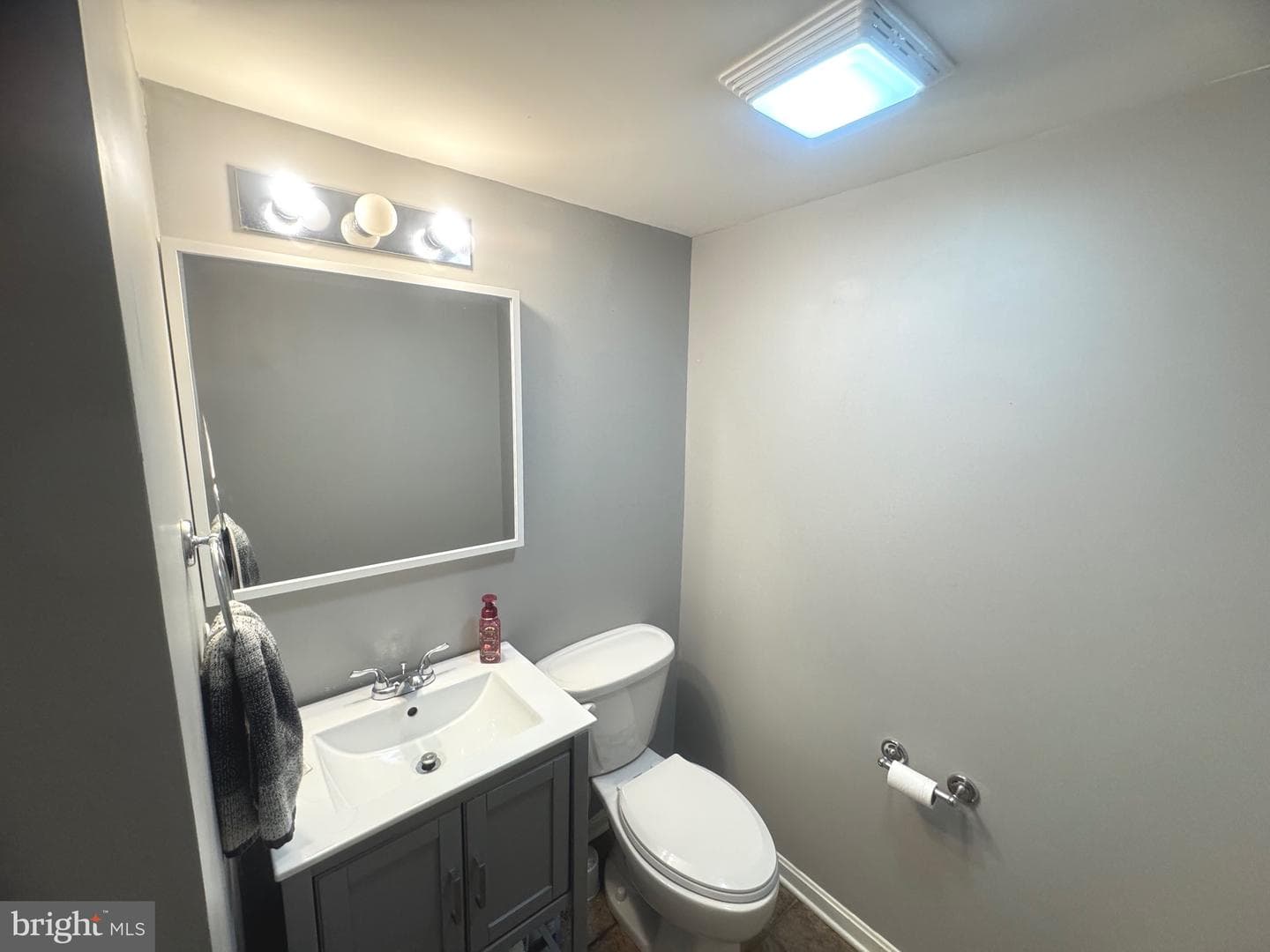 4659 Charlton Court photo 21