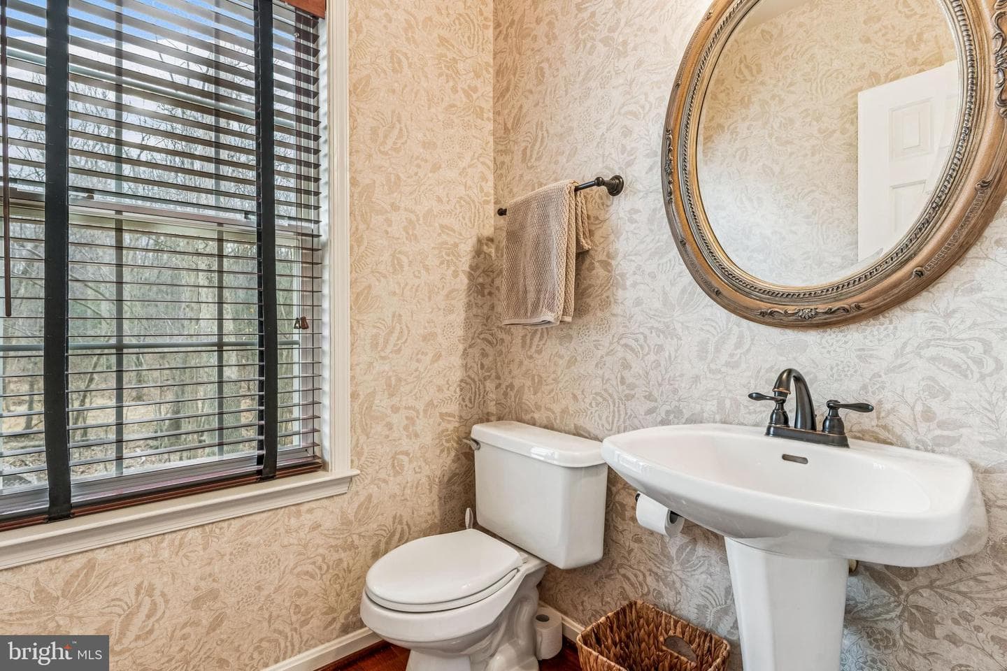 13232 Kahns Road photo 17