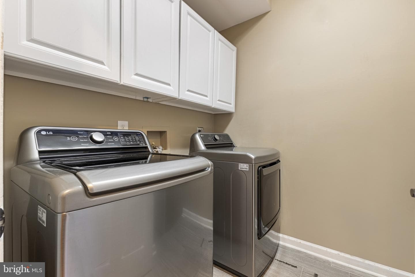 4291 Lawnvale Drive photo 15