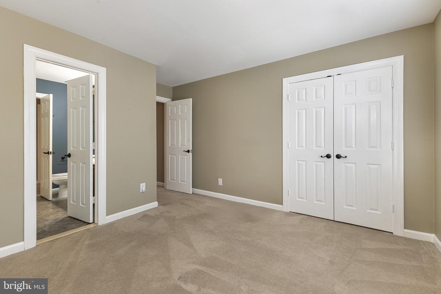4291 Lawnvale Drive photo 24