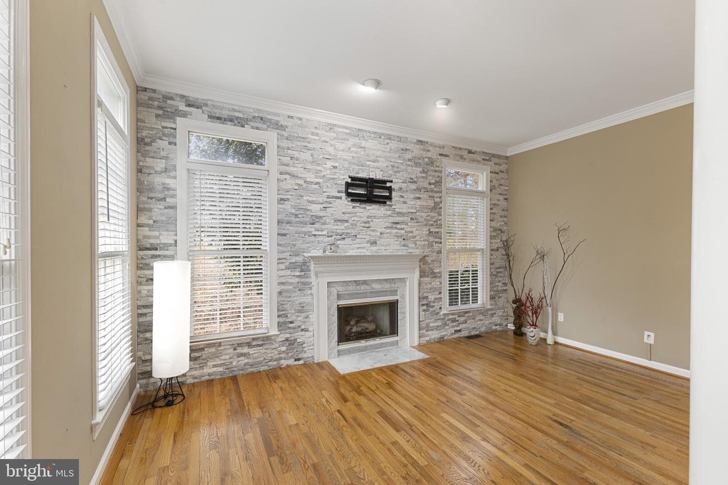 4291 Lawnvale Drive photo 7