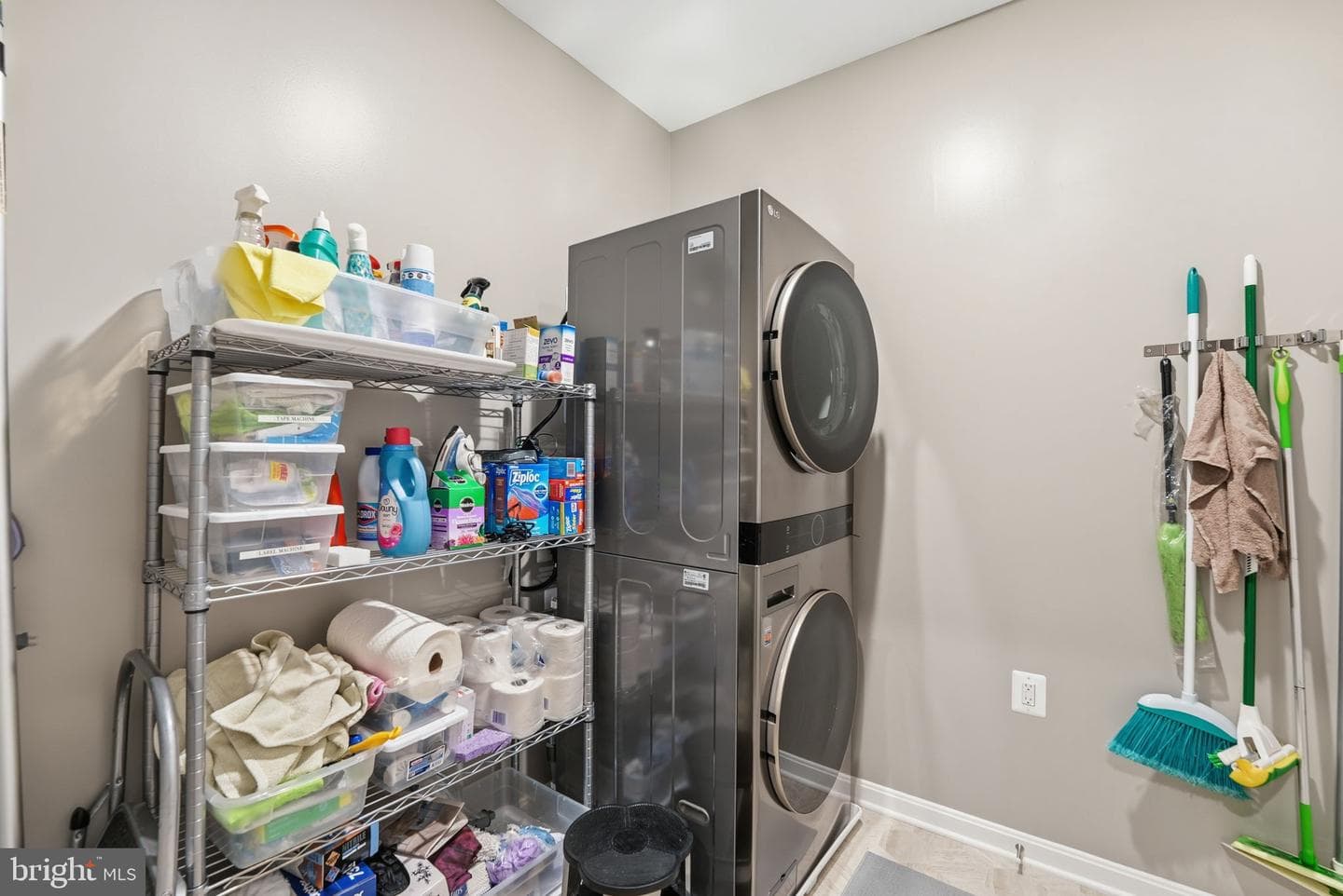 13950 Englefield Drive #302 photo 24