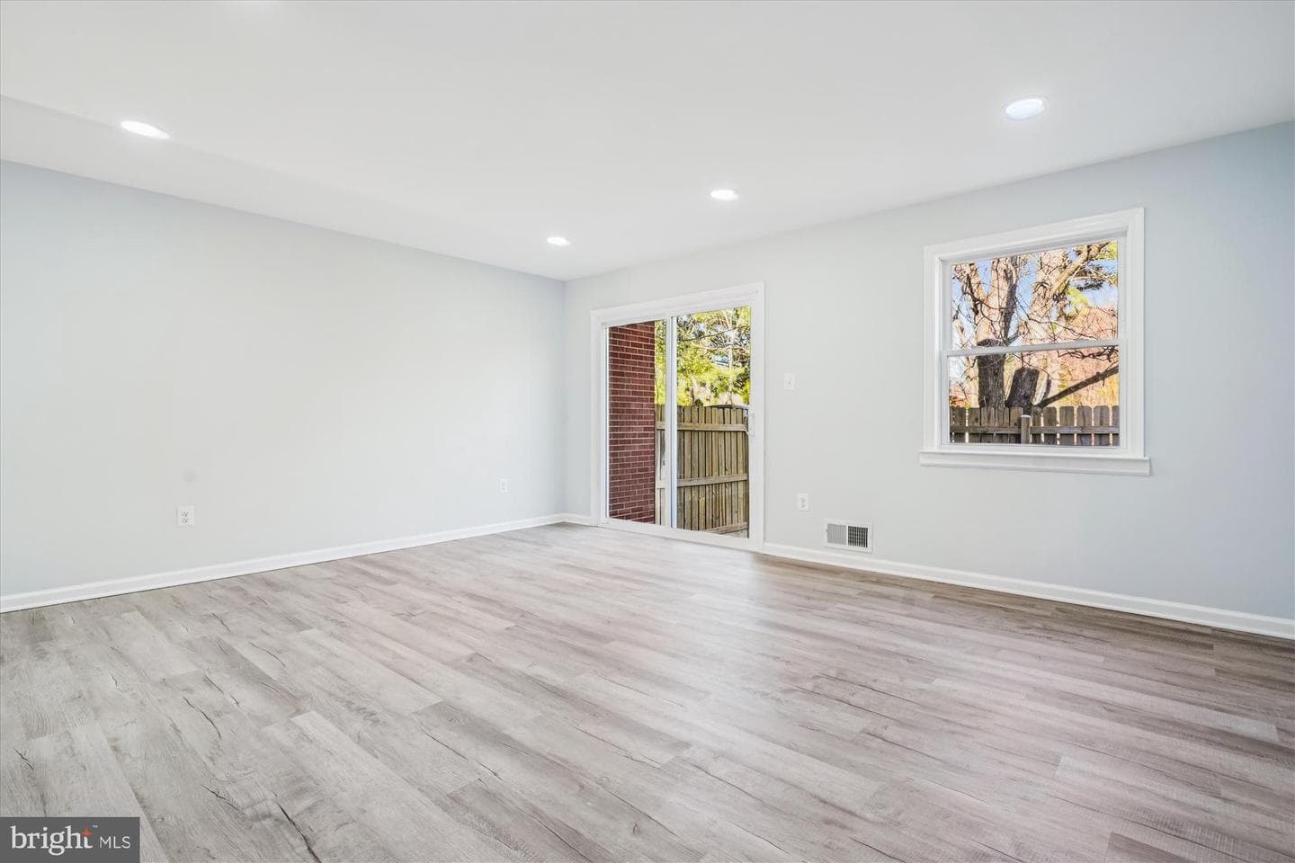 3258 Birchdale Square photo 17
