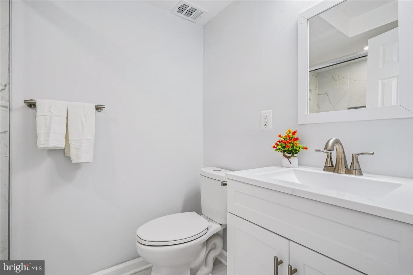 3258 Birchdale Square photo 36