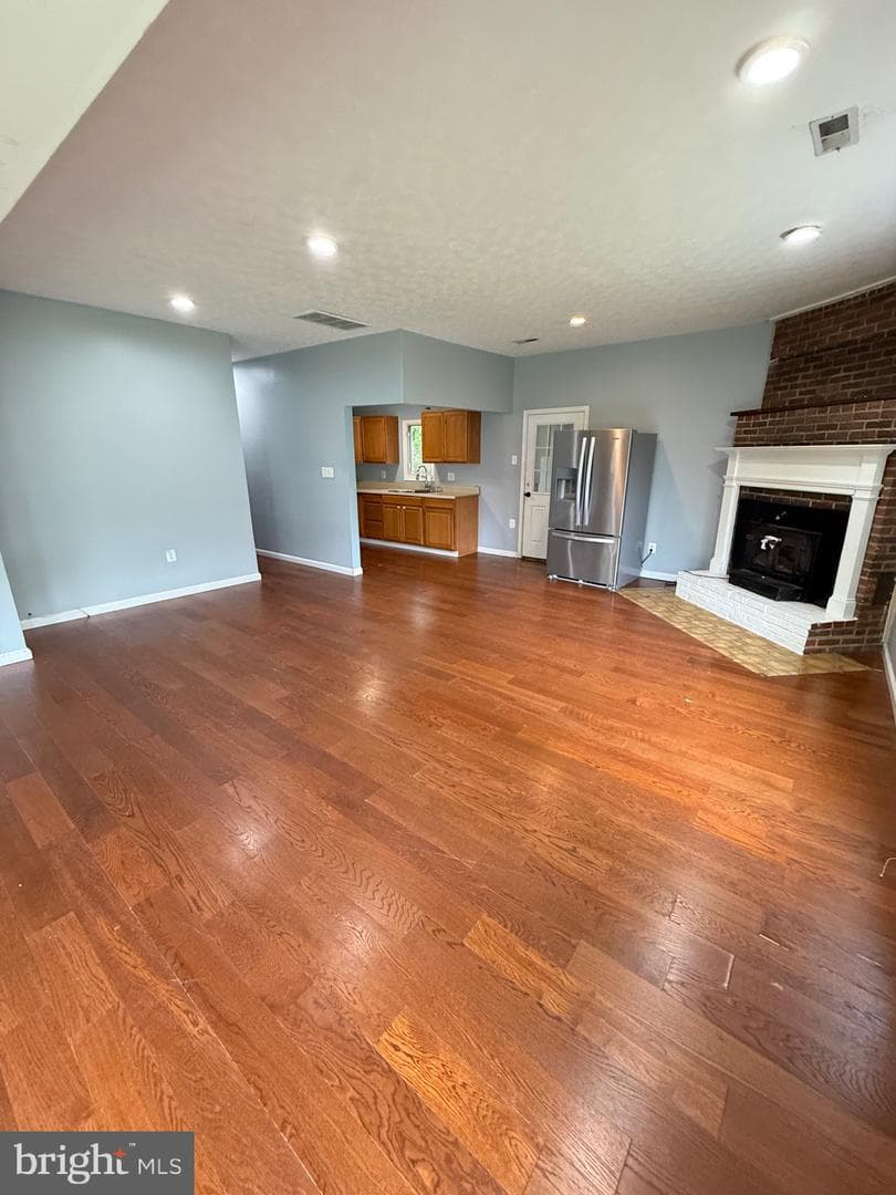 7421 Lake Drive photo 14