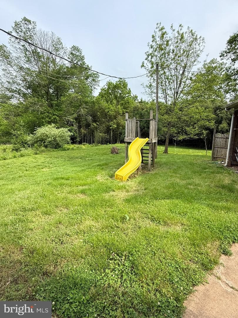 7421 Lake Drive photo 19