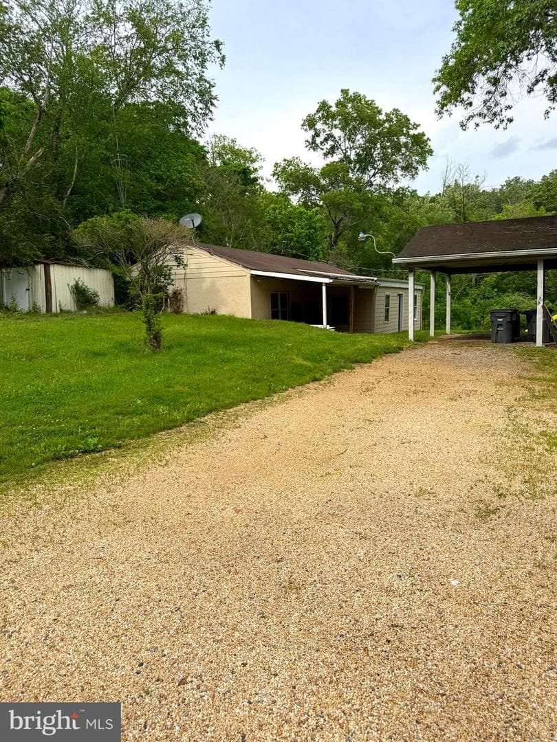 7421 Lake Drive photo 23