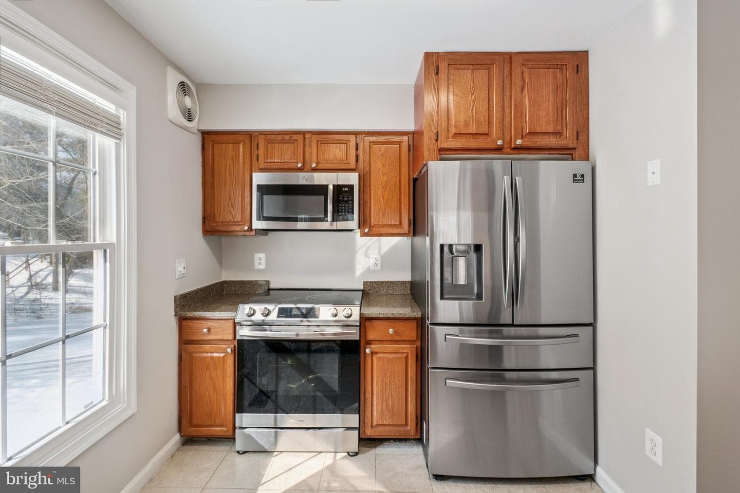 12138 Salemtown Drive photo 11