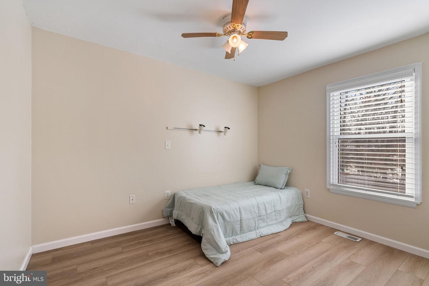 5606 Roundtree Drive photo 13
