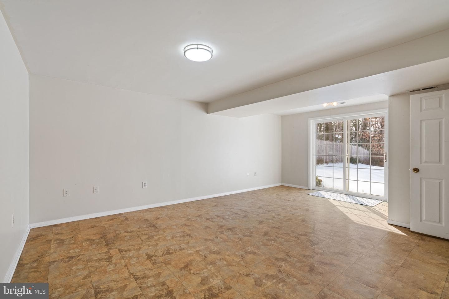 5606 Roundtree Drive photo 25