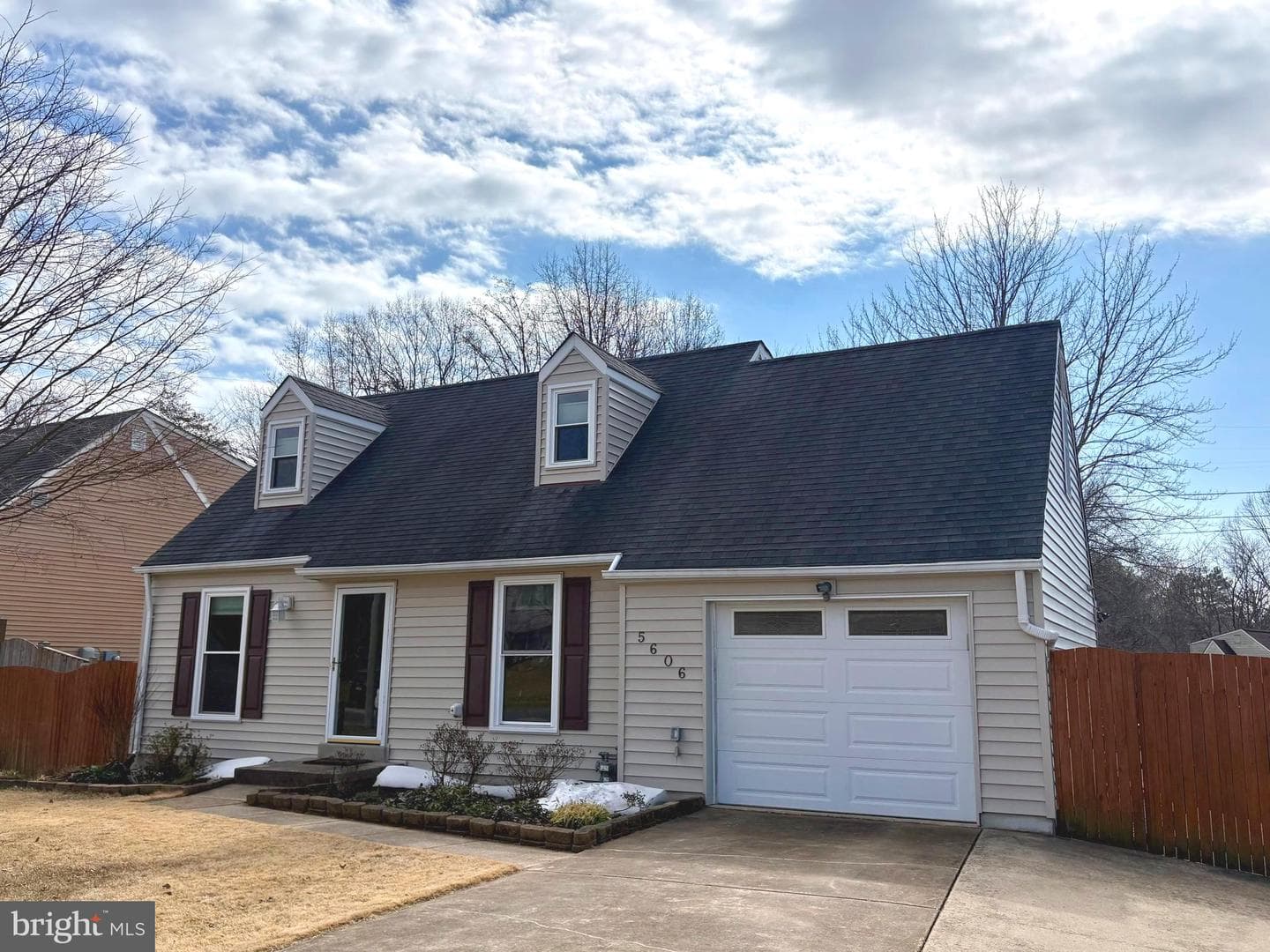 5606 Roundtree Drive photo 36