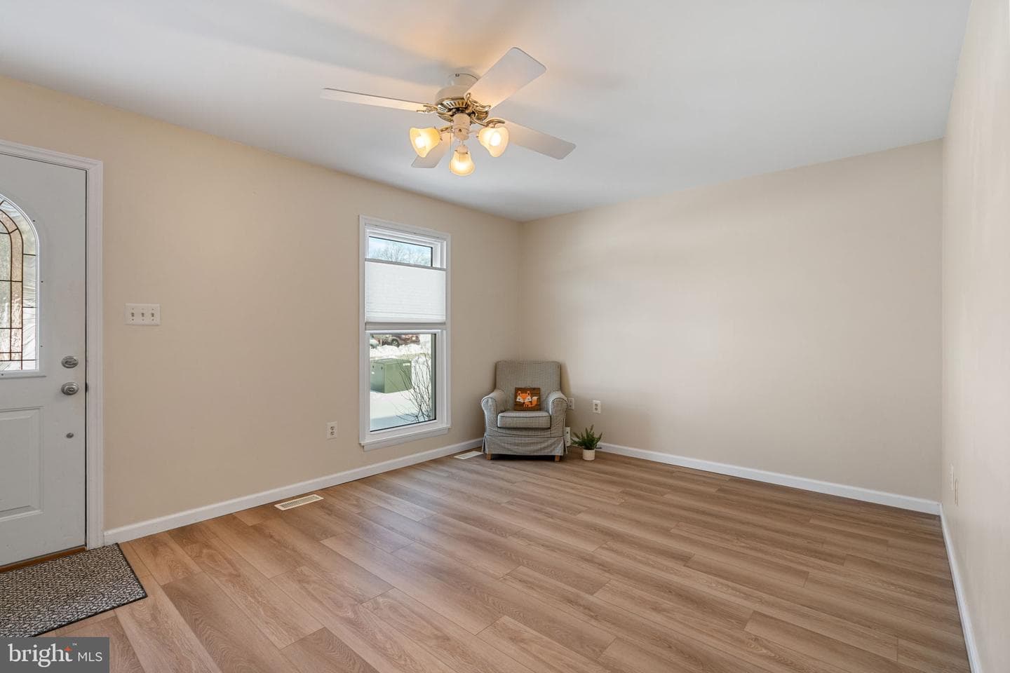 5606 Roundtree Drive photo 5