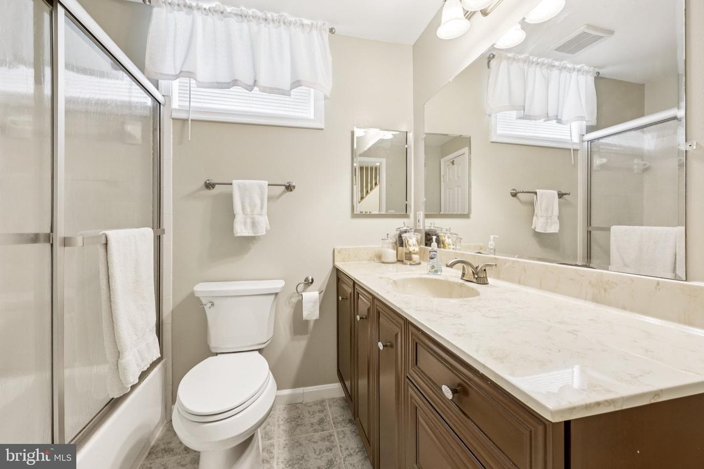 15972 Kensington Place photo 28