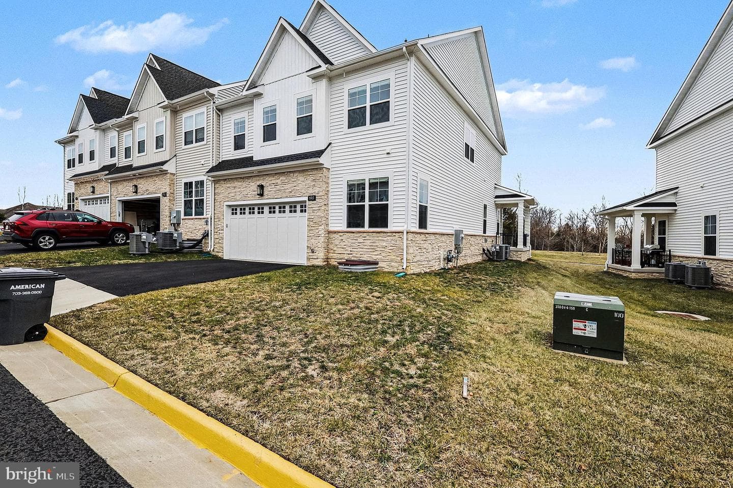 5513 Veltri Terrace photo 4